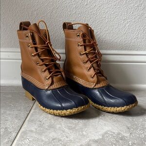 Women's Two-Tone Leather Duck Boots